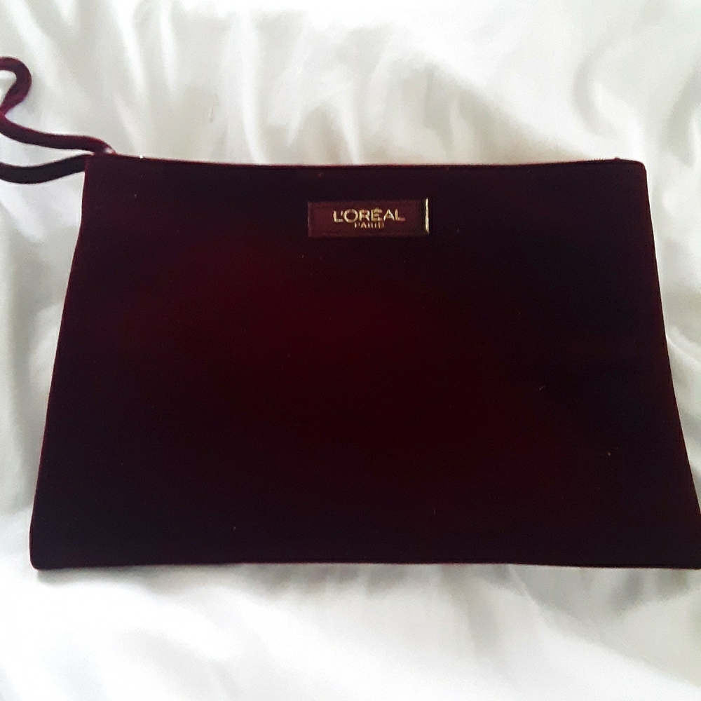 Velvet L'oreal clutch